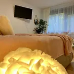 شقة Cronenberger Mit Garten - Kontaktloses Einchecken, Netflix, Kingsize-bett