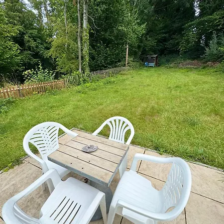 Cronenberger Mit Garten - Kontaktloses Einchecken, Netflix, Kingsize-bett