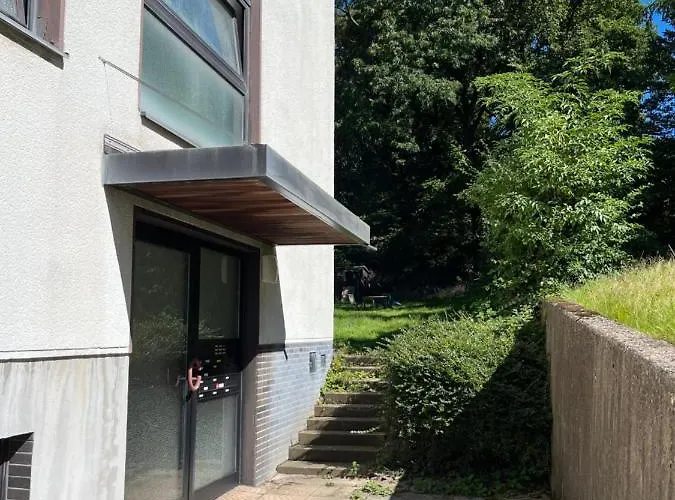 Cronenberger Mit Garten - Kontaktloses Einchecken, Netflix, Kingsize-bett