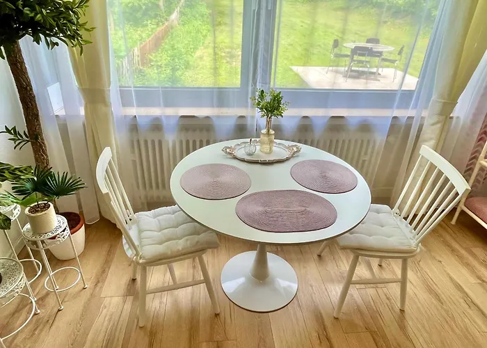 Cronenberger Mit Garten - Kontaktloses Einchecken, Netflix, Kingsize-bett Appartement *